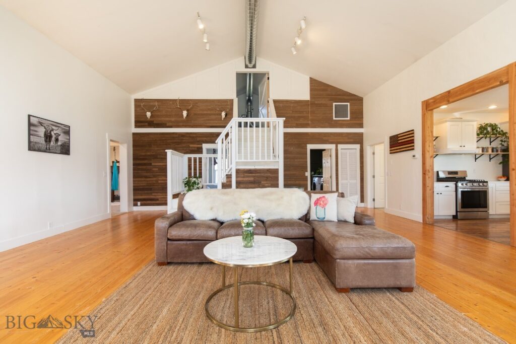 9150 Dry Creek Road, Belgrade MT 59714