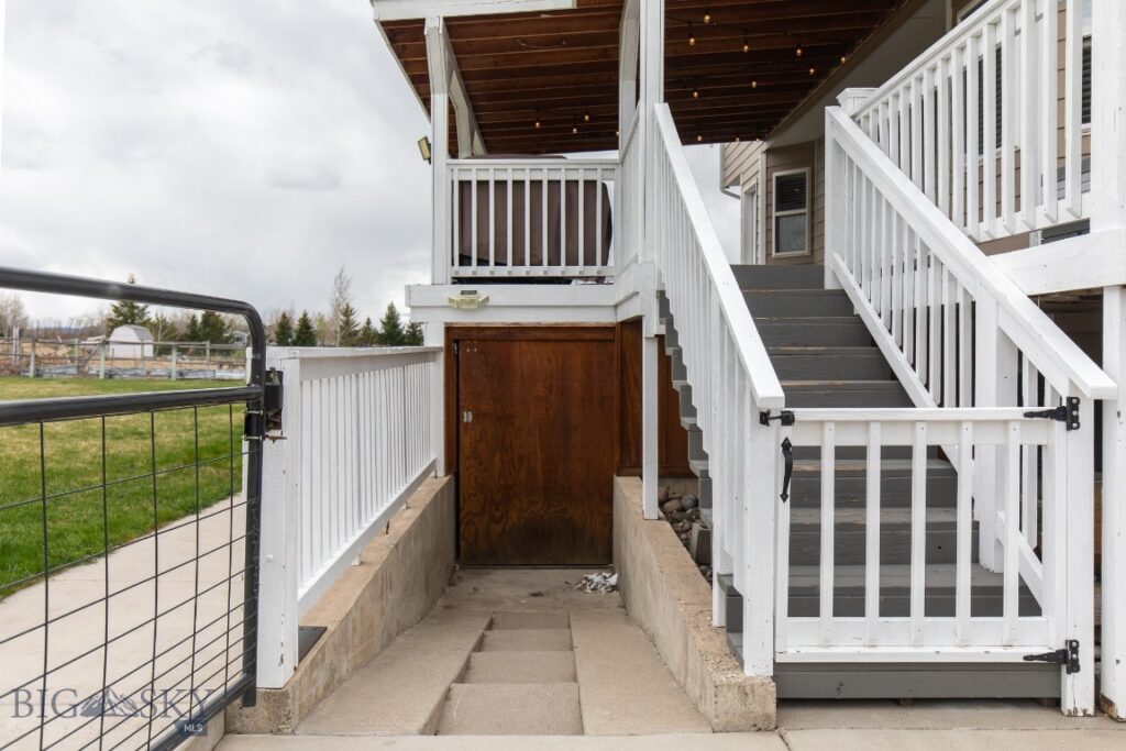8116 Alamosa Circle, Bozeman MT 59718