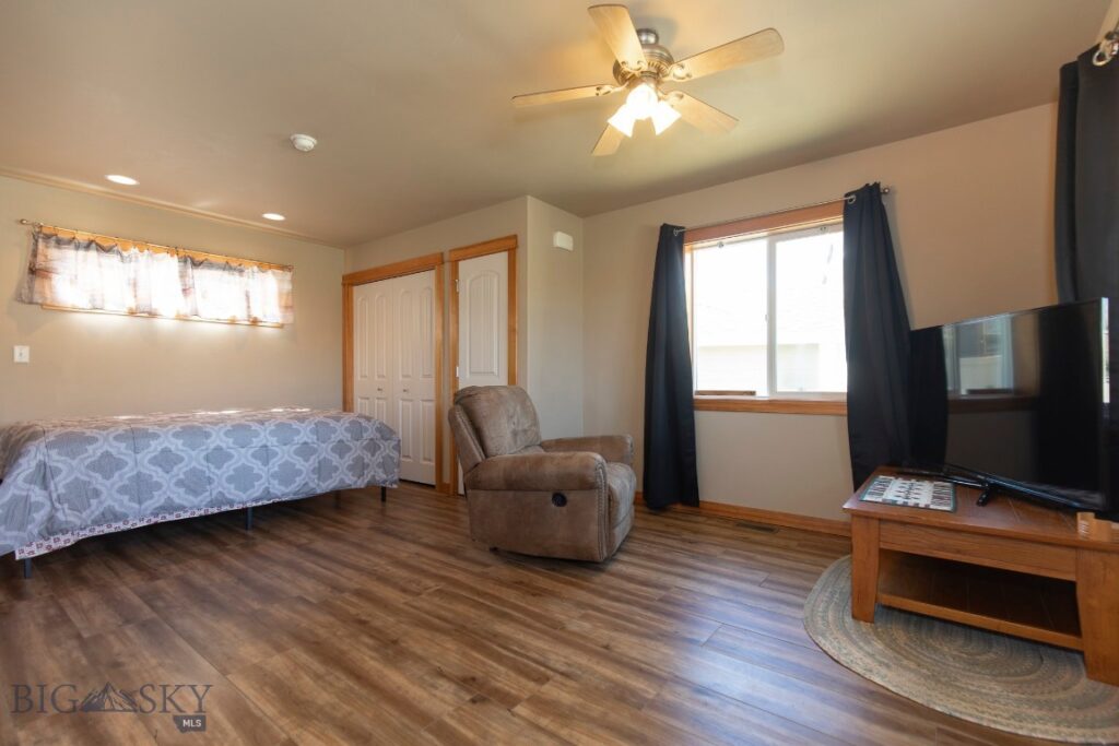 516 Circle F Trail, Bozeman MT 59718