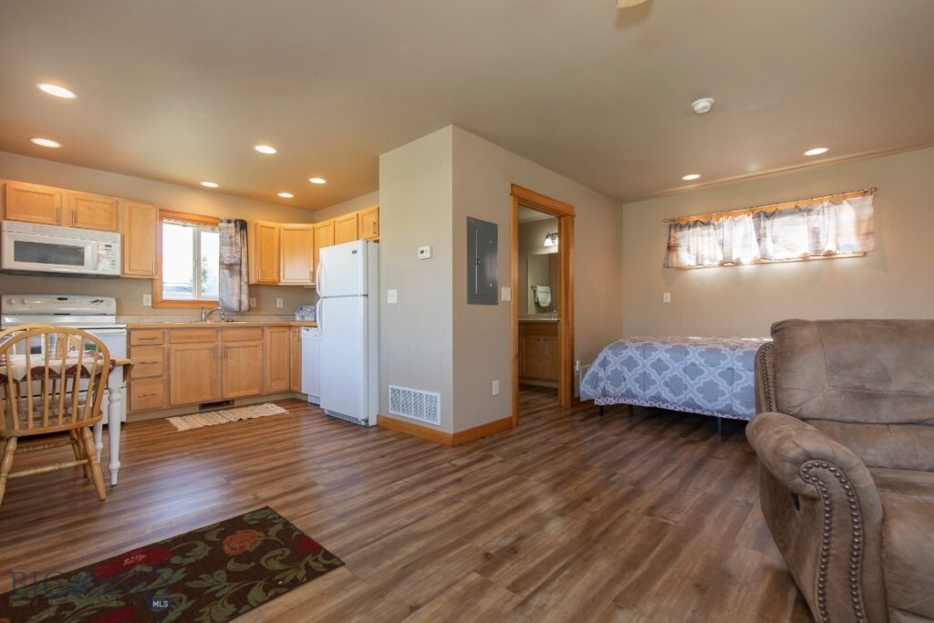 516 Circle F Trail, Bozeman MT 59718