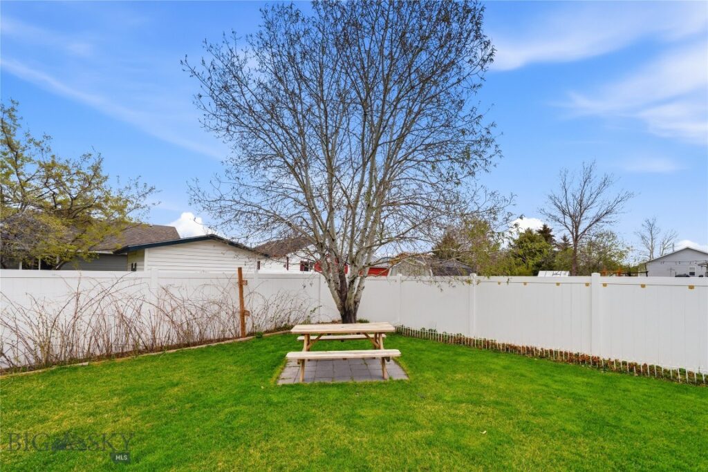 1109 Biehl Drive, Belgrade MT 59714