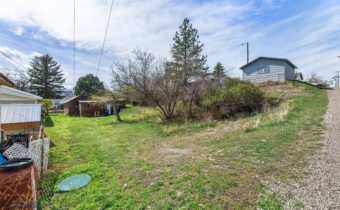 129 1/2 S I Street, Livingston MT 59047