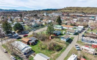 129 1/2 S I Street, Livingston MT 59047