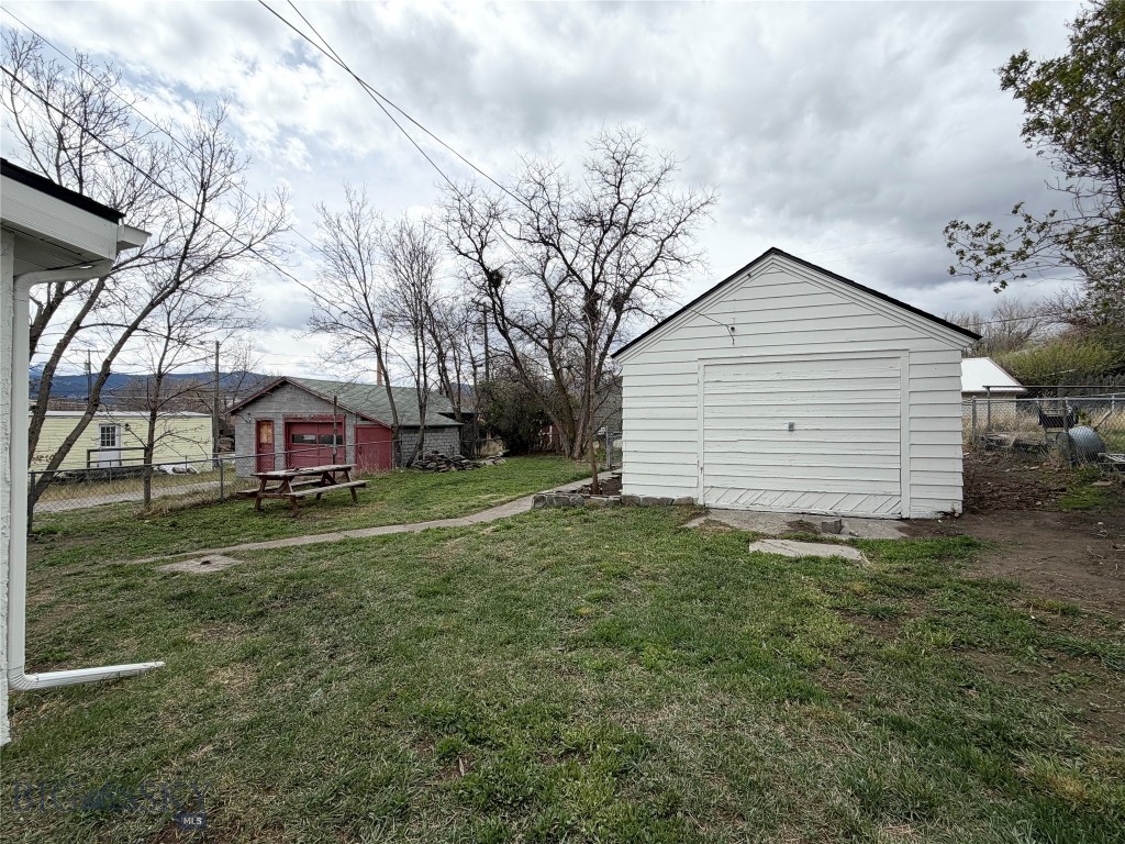 525 N K Street, Livingston MT 59047