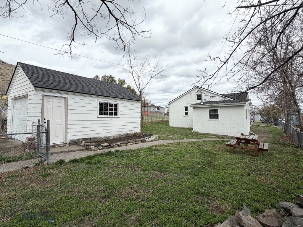 525 N K Street, Livingston MT 59047