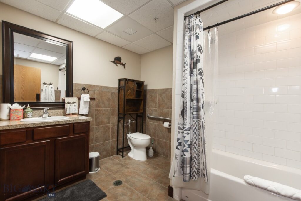 67 Village Drive, Belgrade MT 59714