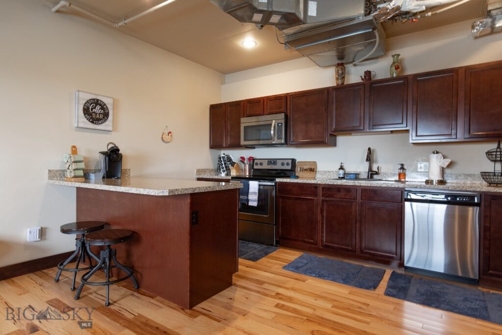 67 Village Drive, Belgrade MT 59714