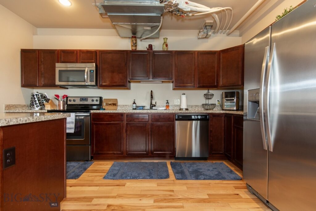 67 Village Drive, Belgrade MT 59714
