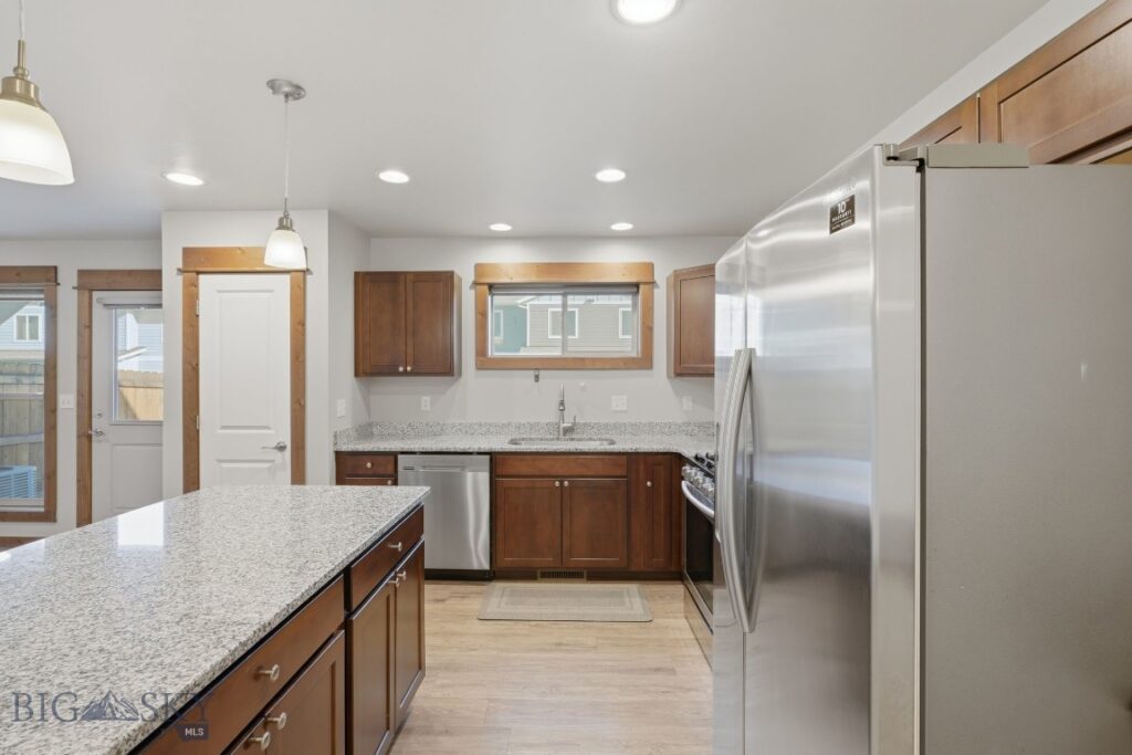 1305 Fozzie Lane, Belgrade MT 59714