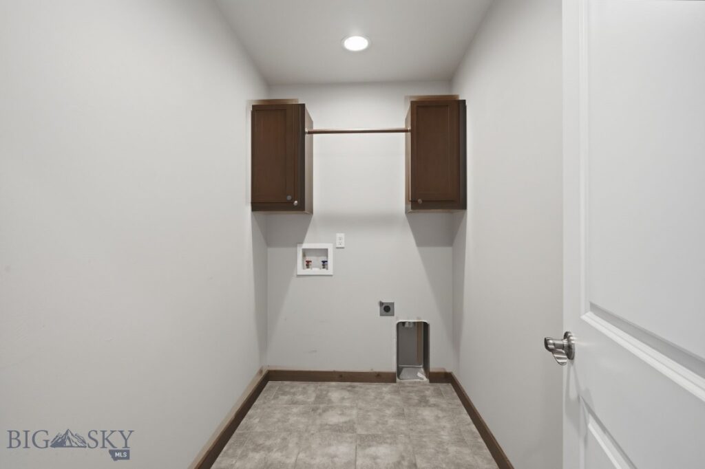 1305 Fozzie Lane, Belgrade MT 59714