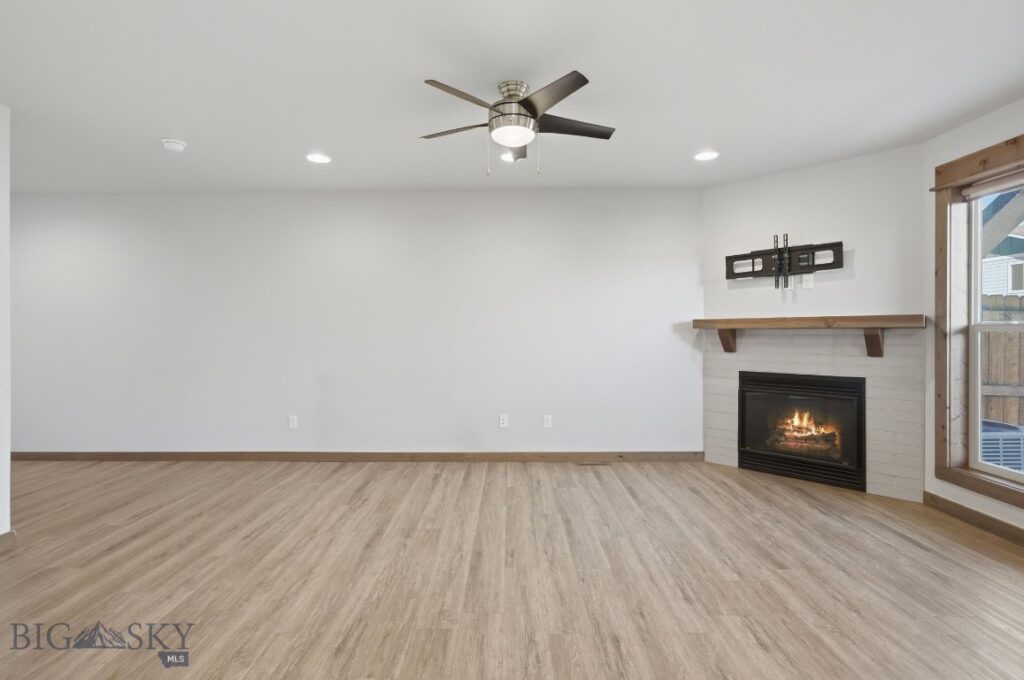 1305 Fozzie Lane, Belgrade MT 59714