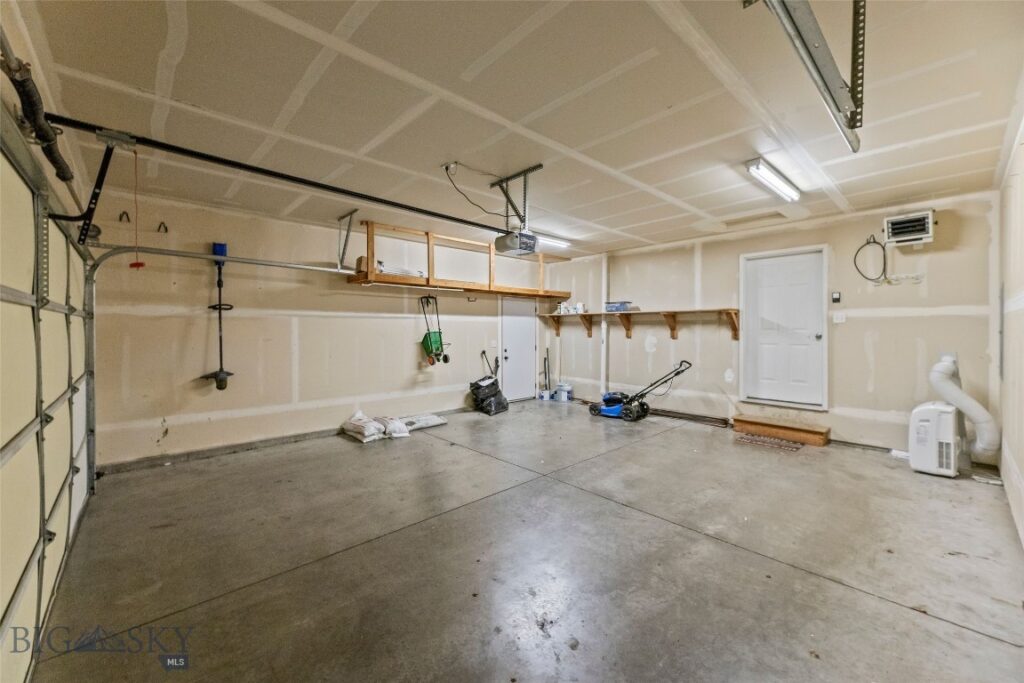 520 N River Rock Drive, Belgrade MT 59714