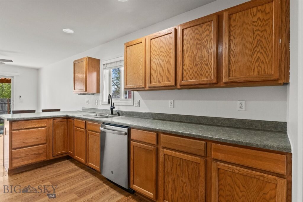 520 N River Rock Drive, Belgrade MT 59714