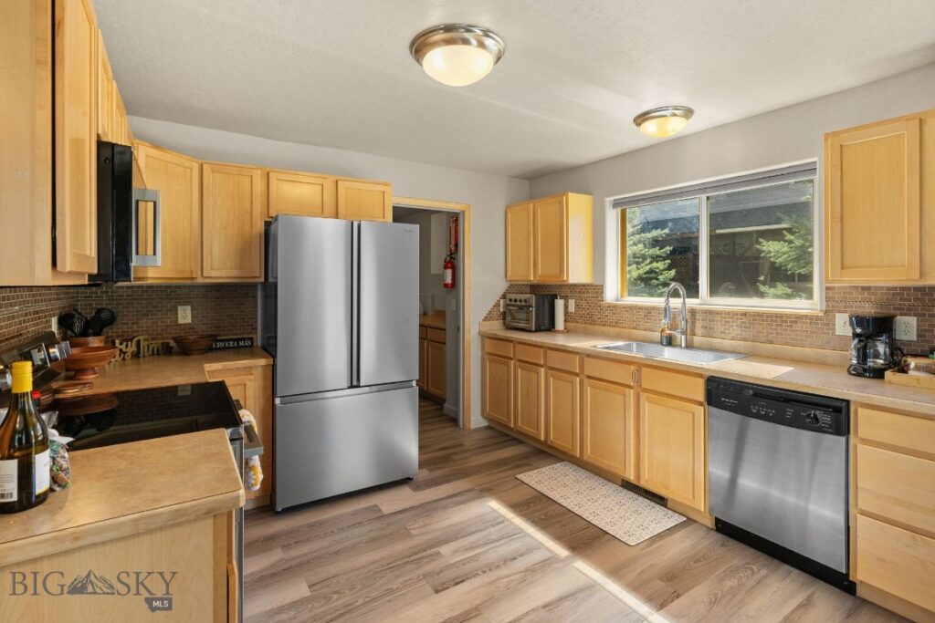 2942 Warbler Way, Bozeman MT 59718