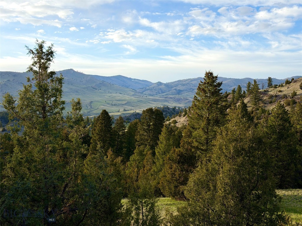 1847 Maudlow Road, Belgrade MT 59714