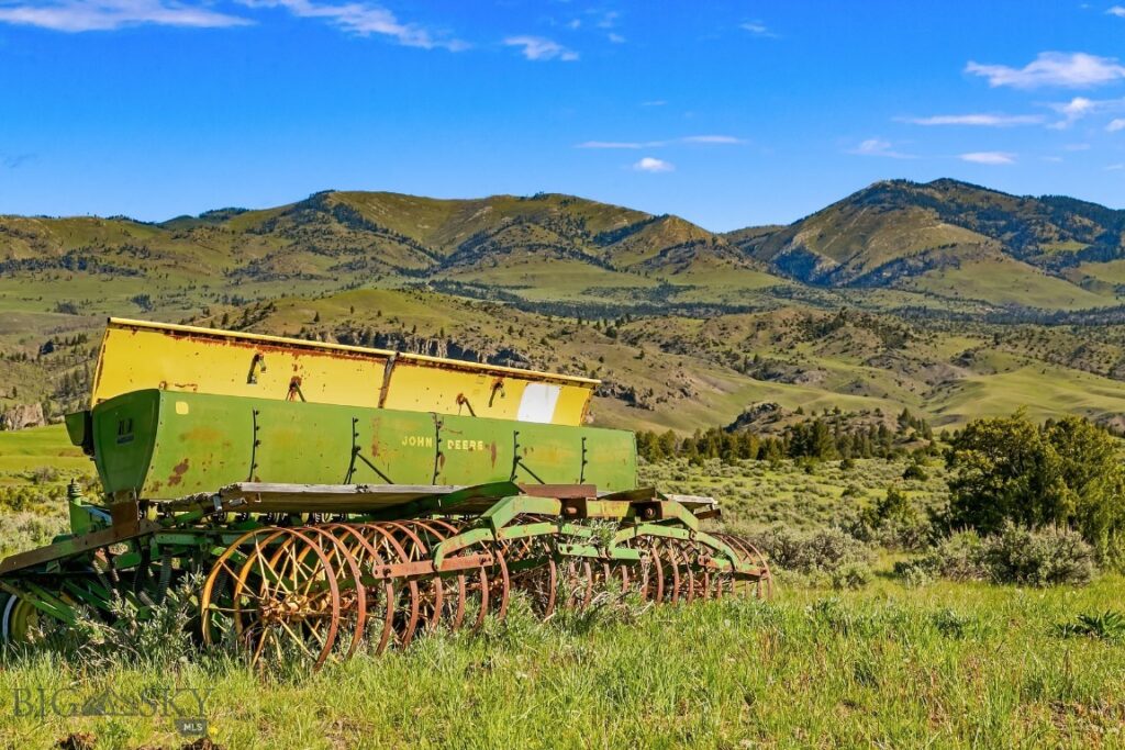 1847 Maudlow Road, Belgrade MT 59714