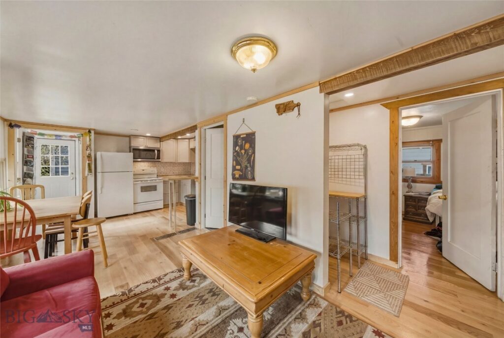 407 S 10th Avenue, Bozeman MT 59715