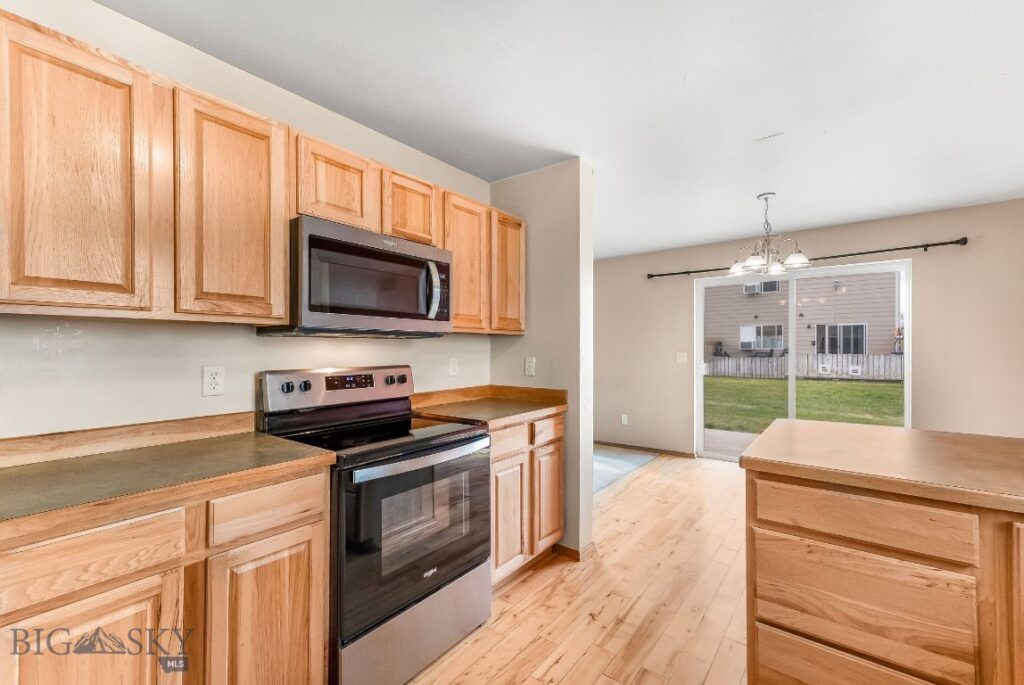 940 N River Rock Drive, Belgrade MT 59714