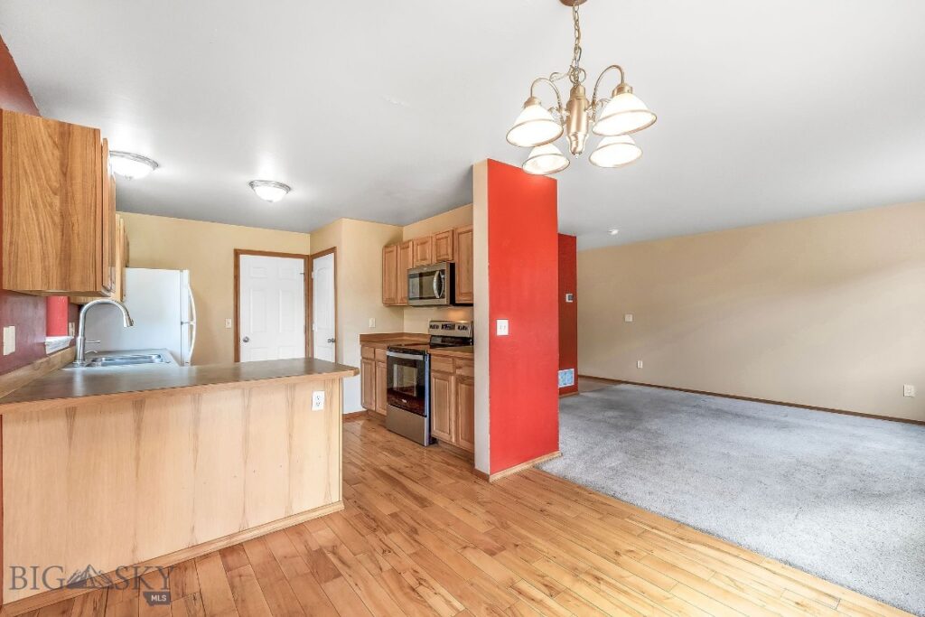 940 N River Rock Drive, Belgrade MT 59714