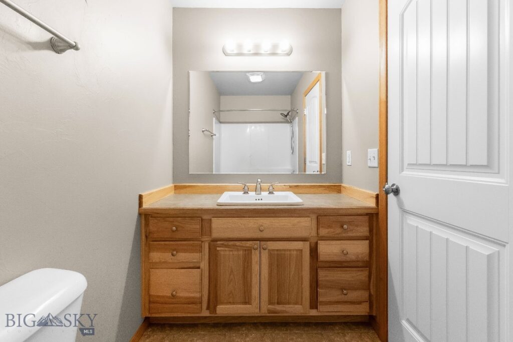 940 N River Rock Drive, Belgrade MT 59714