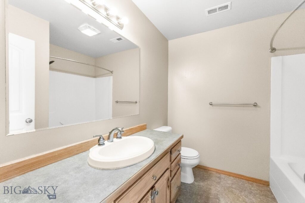 940 N River Rock Drive, Belgrade MT 59714