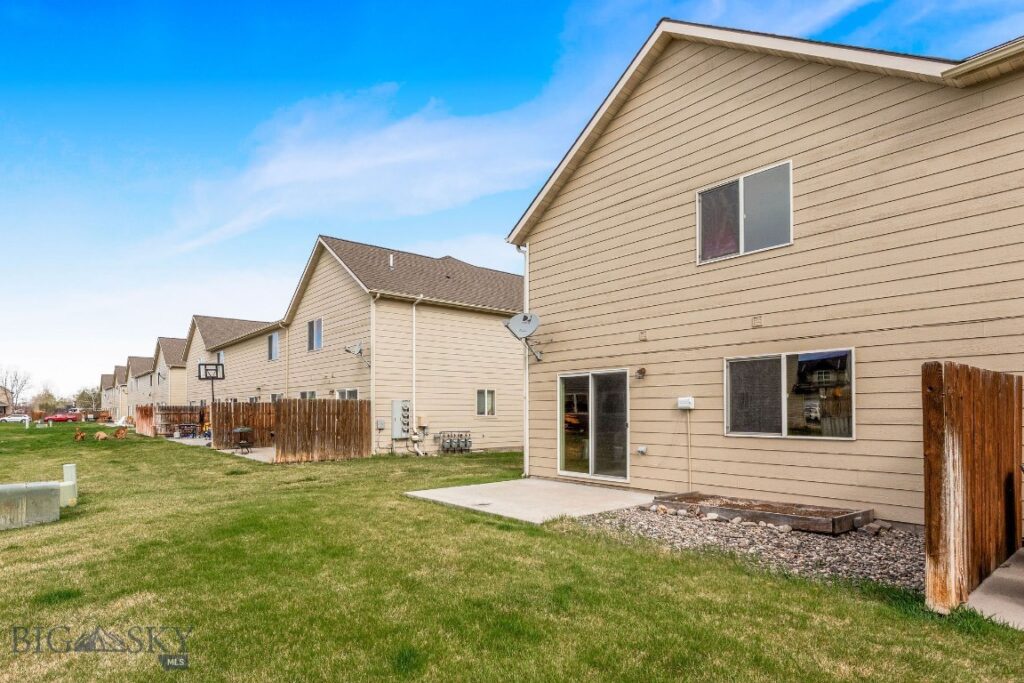 940 N River Rock Drive, Belgrade MT 59714