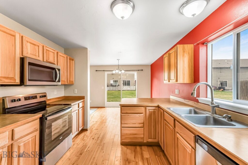 940 N River Rock Drive, Belgrade MT 59714