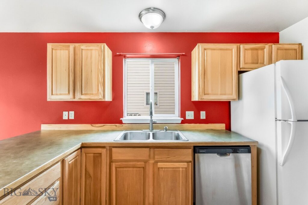 940 N River Rock Drive, Belgrade MT 59714