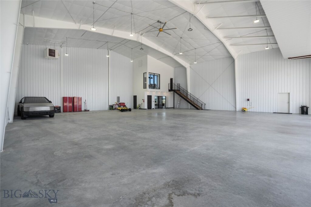 850 Gallatin Field Road, Belgrade MT 59714
