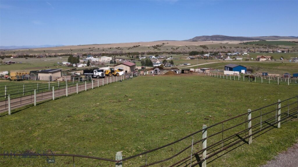 7135 Raven, Belgrade MT 59714