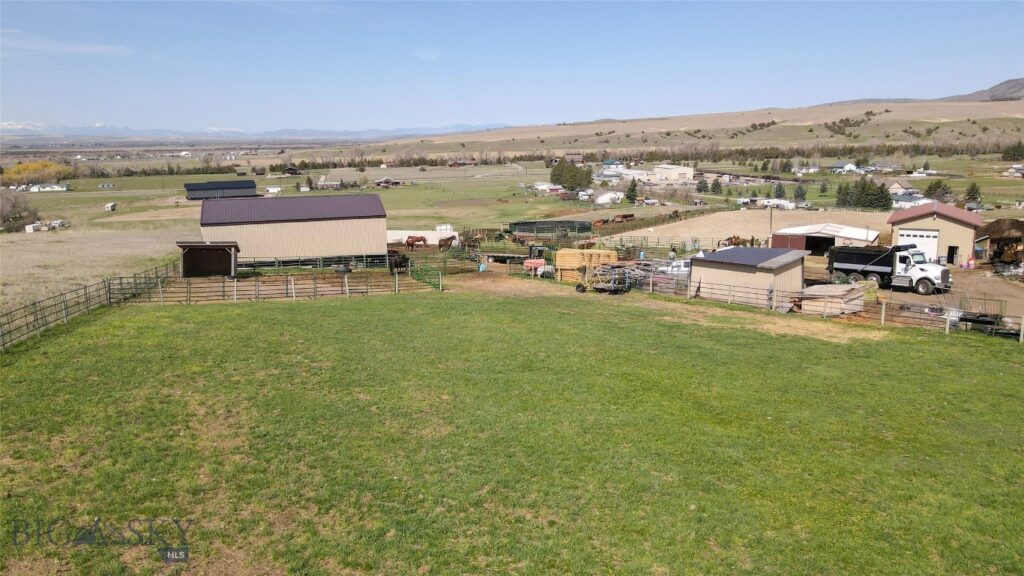 7135 Raven, Belgrade MT 59714
