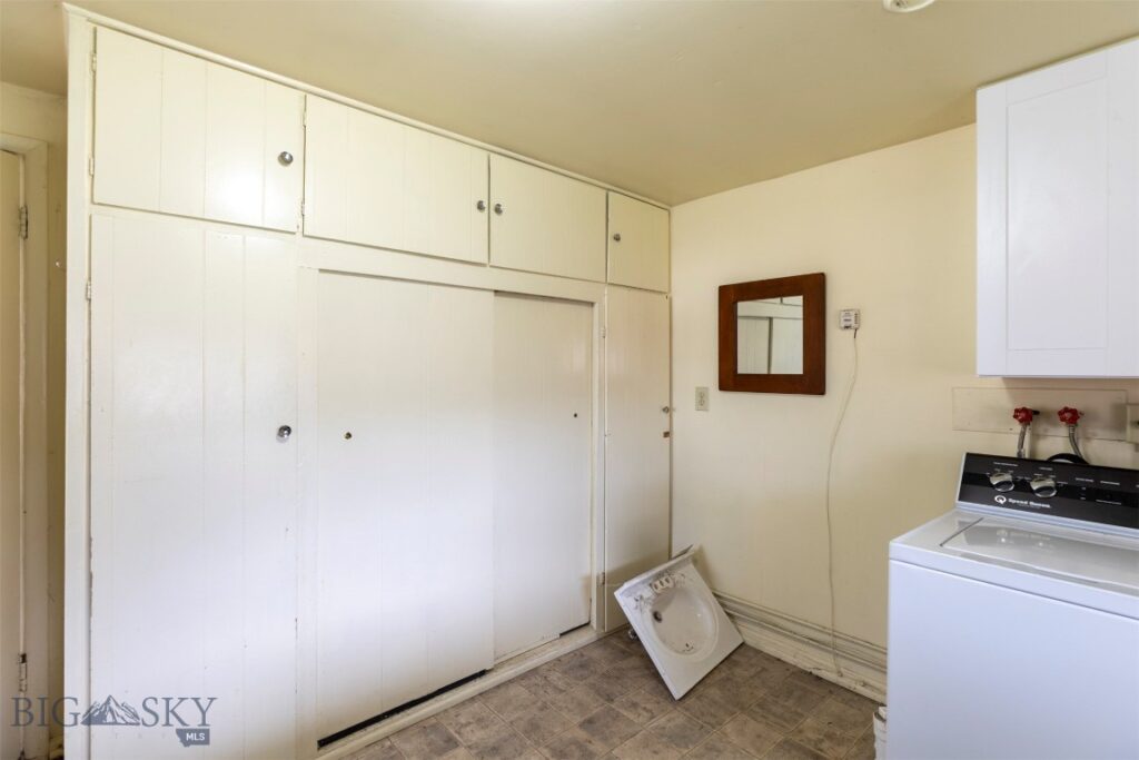 302 S G Street, Livingston MT 59047