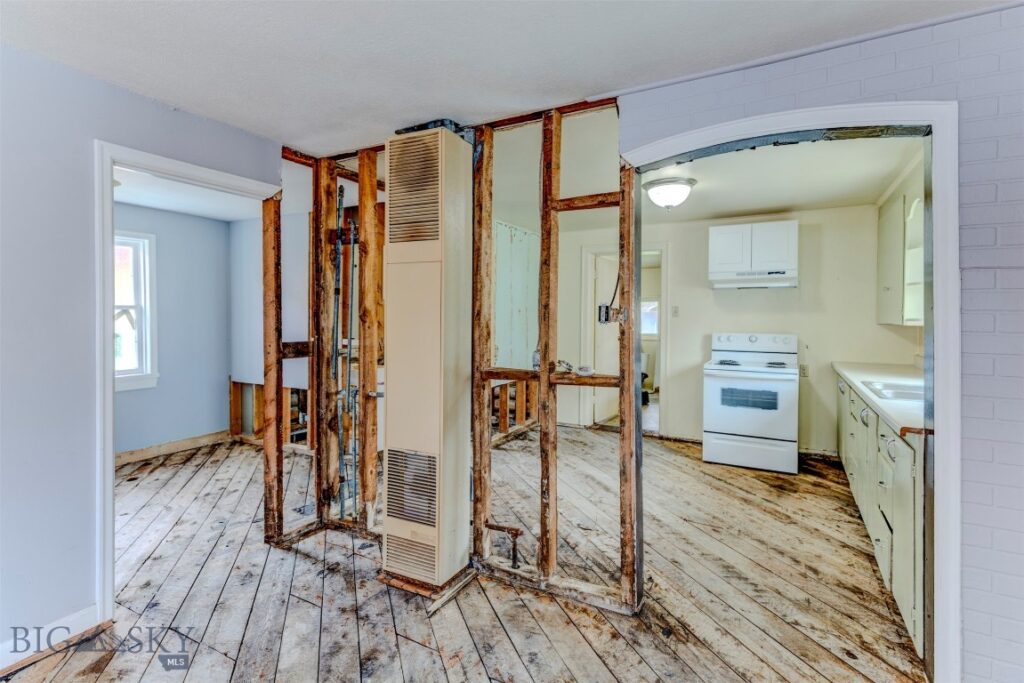 302 S G Street, Livingston MT 59047