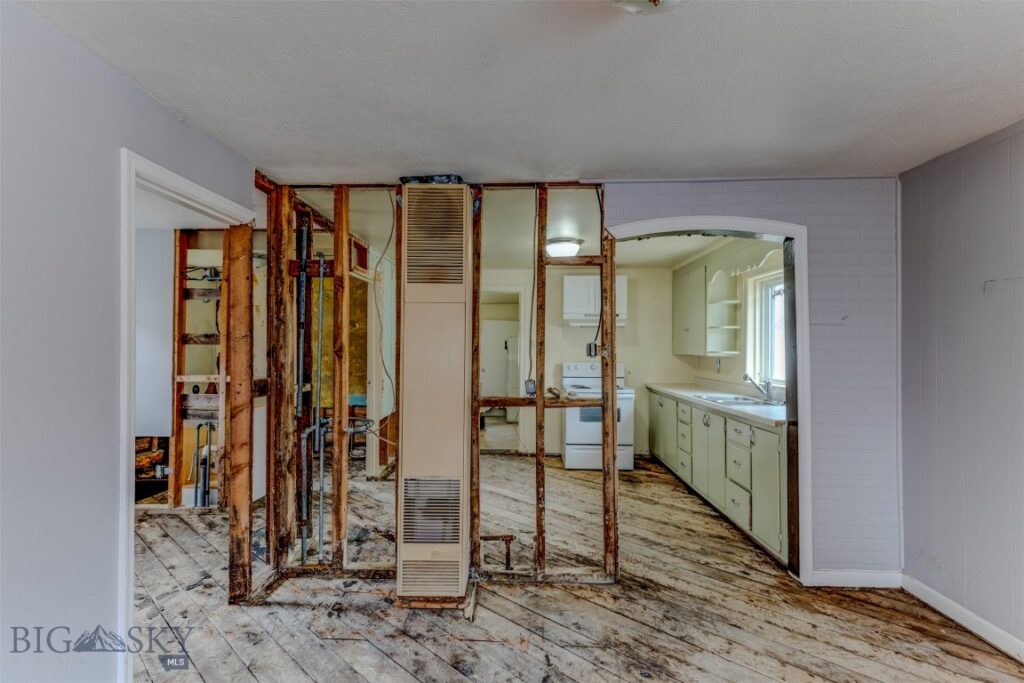 302 S G Street, Livingston MT 59047