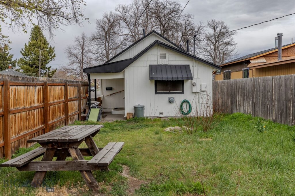 302 S G Street, Livingston MT 59047