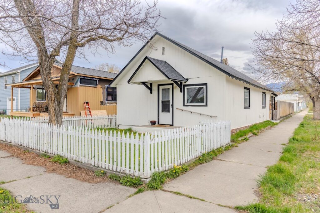 302 S G Street, Livingston MT 59047