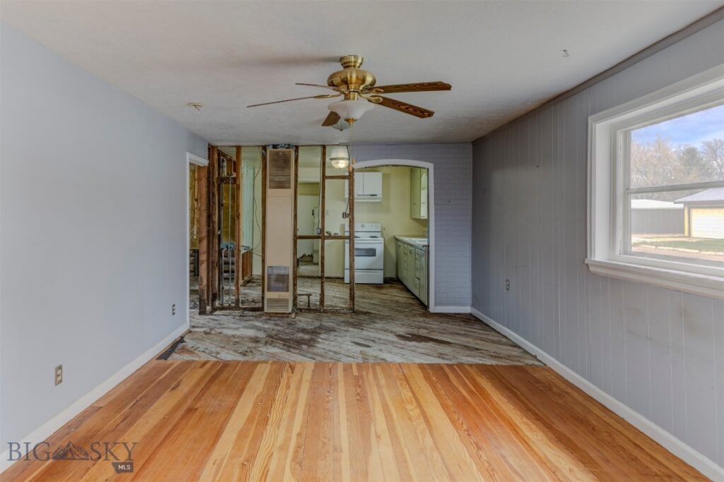 302 S G Street, Livingston MT 59047