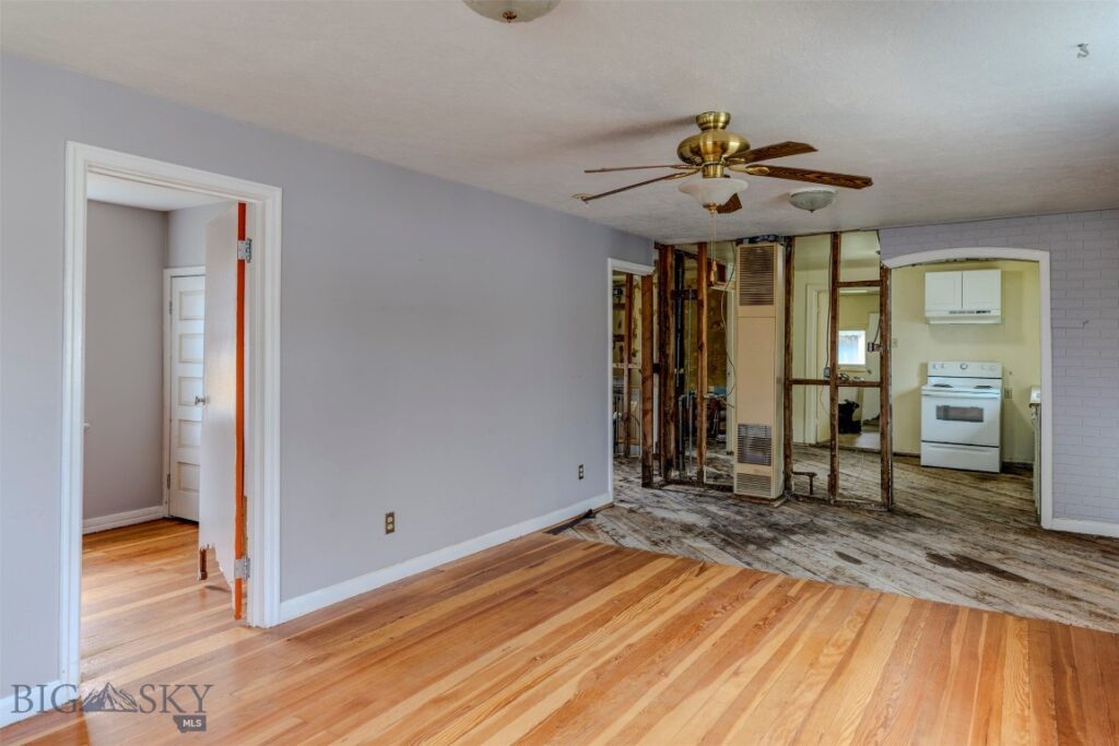 302 S G Street, Livingston MT 59047