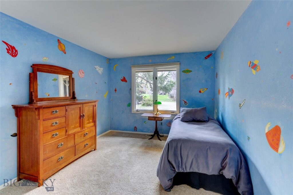 16 9th Street Island Drive, Livingston MT 59047