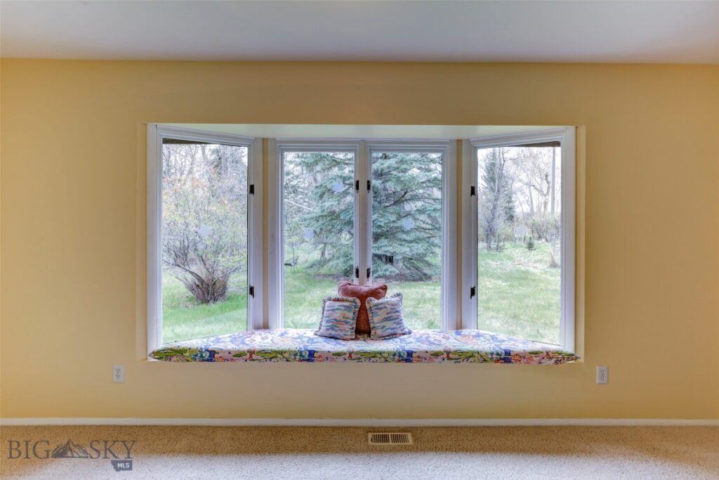 16 9th Street Island Drive, Livingston MT 59047