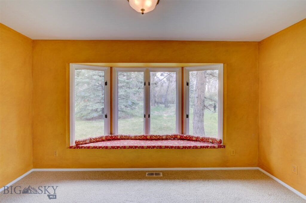 16 9th Street Island Drive, Livingston MT 59047