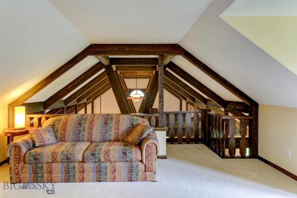 16 9th Street Island Drive, Livingston MT 59047
