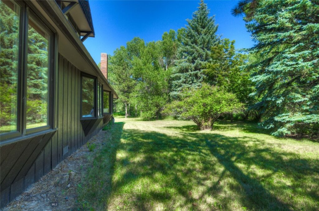 16 9th Street Island Drive, Livingston MT 59047