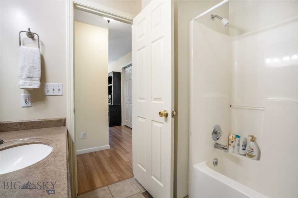402 Greenway, Bozeman MT 59718