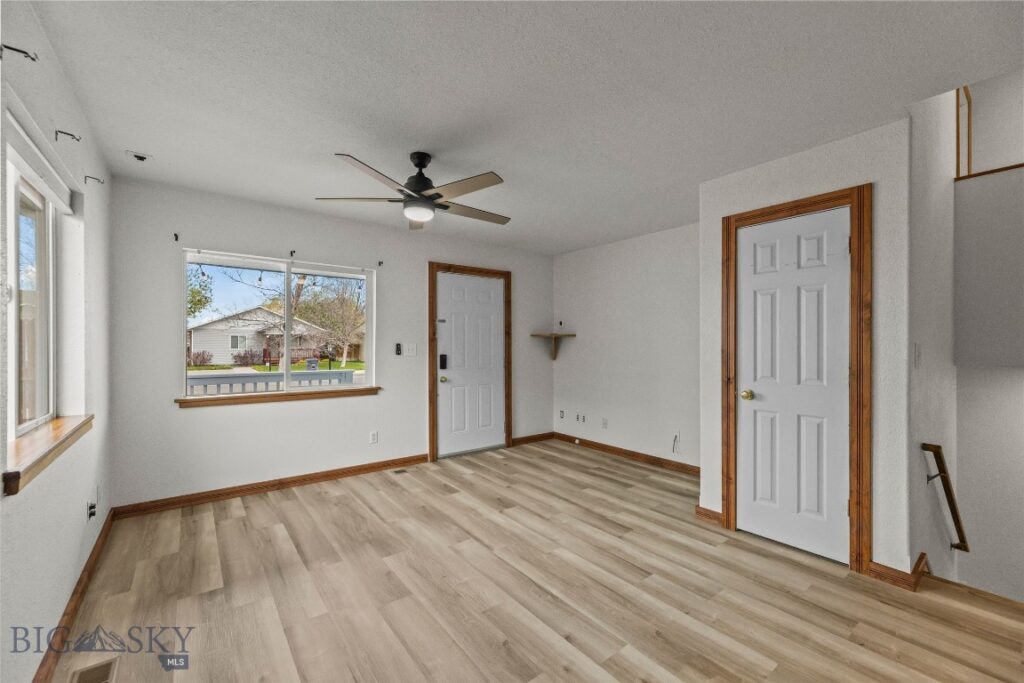 72 W Magnolia Drive, Belgrade MT 59714