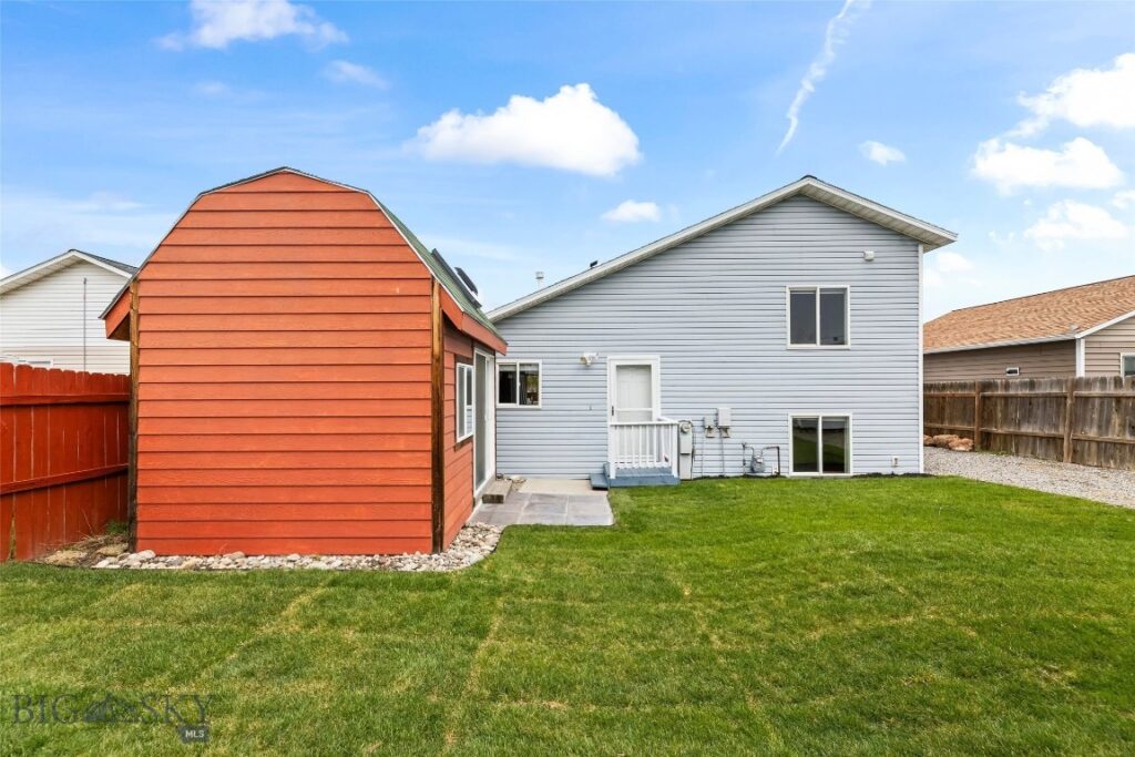 72 W Magnolia Drive, Belgrade MT 59714
