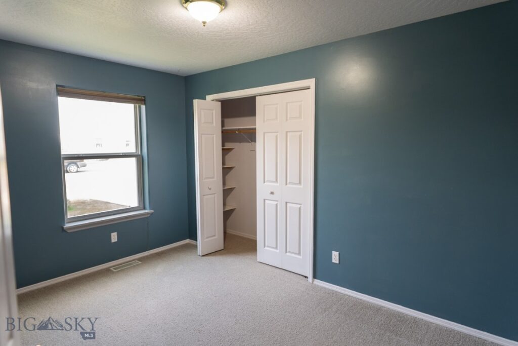 1106 Sunrise Drive, Belgrade MT 59714