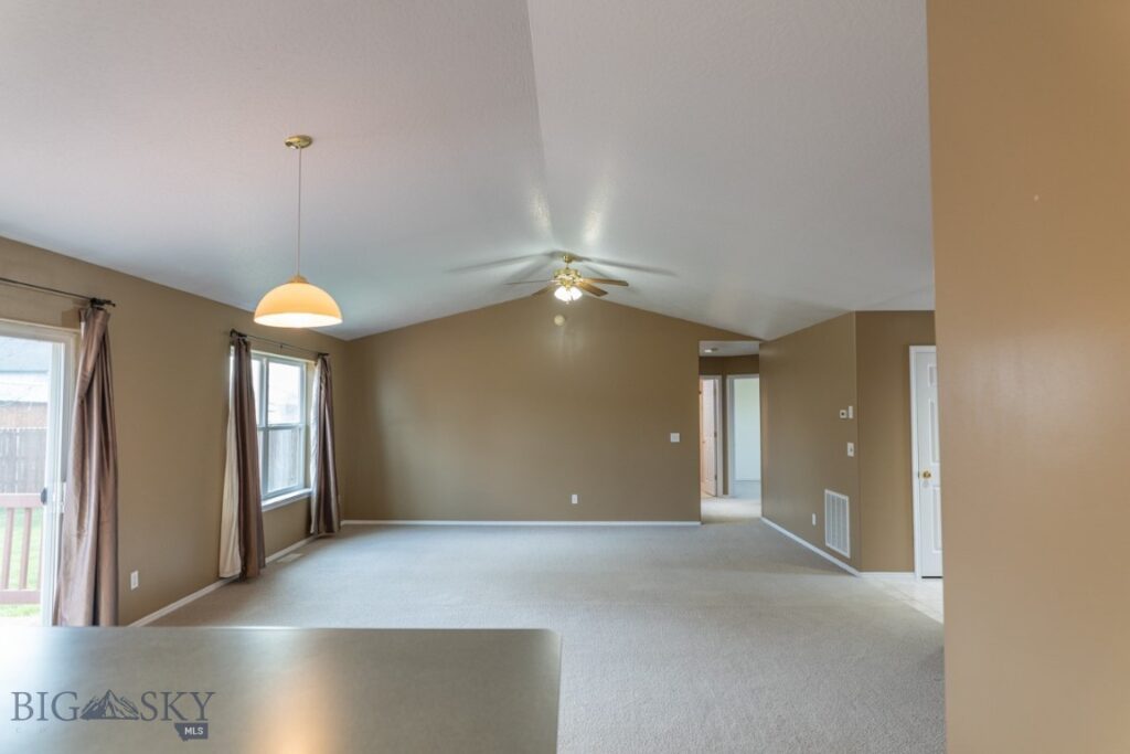 1106 Sunrise Drive, Belgrade MT 59714