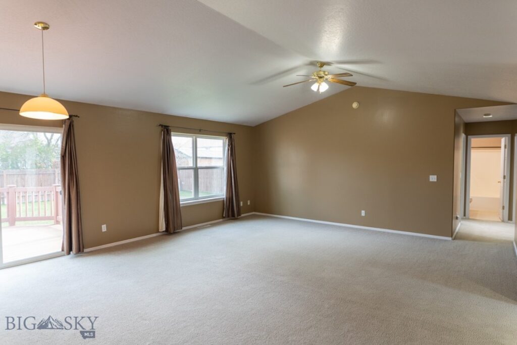 1106 Sunrise Drive, Belgrade MT 59714