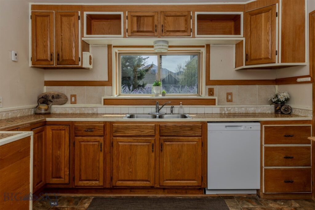 332 S K Street, Livingston MT 59047